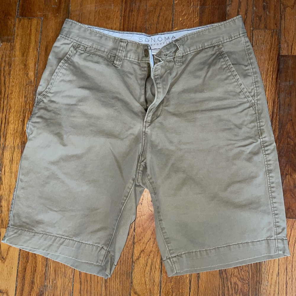 Khaki shorts